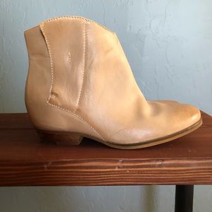 Anthropologie Latigo Aria Booties